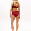 Brassière sans armatures à encolure dégagée Brassière sans armatures à encolure dégagée