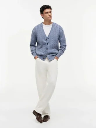 Cardigan en maille torsadée teint en pièce