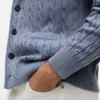 Cardigan en maille torsadée teint en pièce Cardigan en maille torsadée teint en pièce