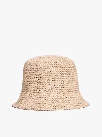 Chapeau bob en raphia crocheté