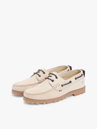Chaussures bateau en daim léger