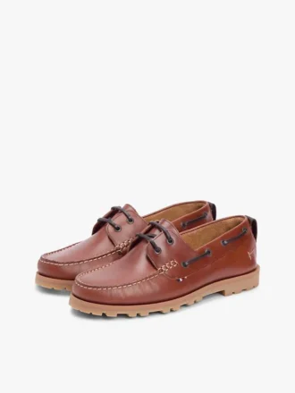 Chaussures bateau légères en cuir à semelle crantée