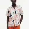 Chemise de camp en lin à fleurs, coupe classique Chemise de camp en lin à fleurs, coupe classique