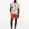 Chemise de camp en lin à fleurs, coupe classique Chemise de camp en lin à fleurs, coupe classique
