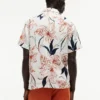 Chemise de camp en lin à fleurs, coupe classique Chemise de camp en lin à fleurs, coupe classique