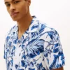 Chemise de camp en lin à imprimé tropical
