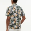 Chemise de camp à fleurs tropicales, coupe classique Chemise de camp à fleurs tropicales, coupe classique
