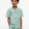 Chemise de camp rayée avec logo monogramme pour enfant Chemise de camp rayée avec logo monogramme pour enfant