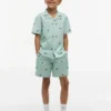 Chemise de camp rayée avec logo monogramme pour enfant Chemise de camp rayée avec logo monogramme pour enfant