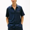 Chemise en laine légère à la coupe décontractée Chemise en laine légère à la coupe décontractée