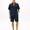 Chemise en laine légère à la coupe décontractée Chemise en laine légère à la coupe décontractée