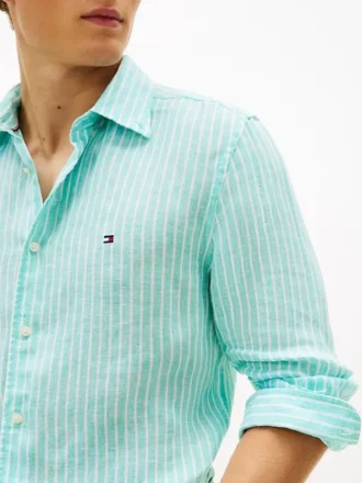 Chemise en lin à rayures, coupe classique
