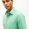 Chemise Oxford teinte en pièce, coupe classique Chemise Oxford teinte en pièce, coupe classique
