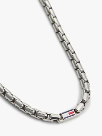 Collier à maillons en forme de drapeau Collier à maillons en forme de drapeau