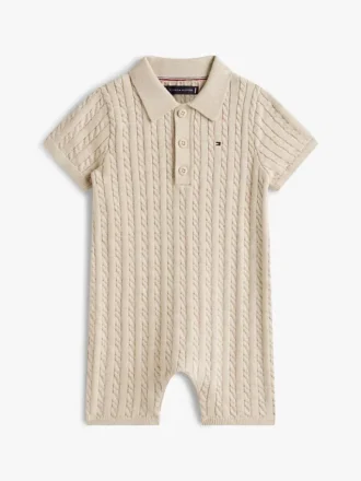 Combinaison-short en maille torsadée pour bébés Combinaison-short en maille torsadée pour bébés