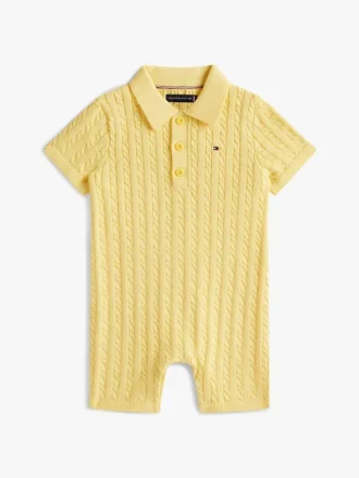 Combinaison-short en maille torsadée pour bébés Combinaison-short en maille torsadée pour bébés