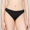 Culotte bikini en dentelle tricotée Culotte bikini en dentelle tricotée