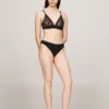 Culotte bikini en dentelle tricotée Culotte bikini en dentelle tricotée