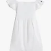 Ensemble robe à œillets brodés pour bébés Ensemble robe à œillets brodés pour bébés