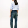 Jean droit ample à taille mi-haute Jean droit ample à taille mi-haute