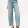 Jean moderne à taille haute et jambes larges Jean moderne à taille haute et jambes larges