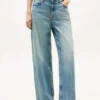Jean taille haute à jambes larges Jean taille haute à jambes larges