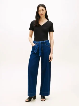 Jean taille haute à jambes larges avec ceinture
