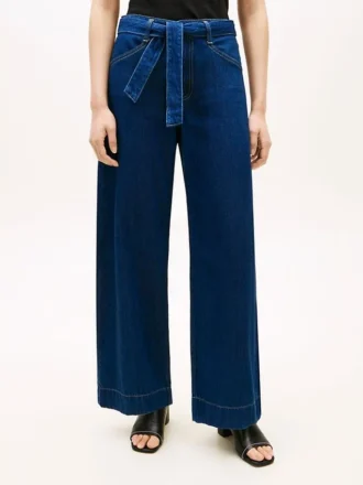 Jean taille haute à jambes larges avec ceinture