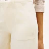Jean utilitaire taille haute à jambes larges et extensible Jean utilitaire taille haute à jambes larges et extensible