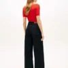 Jean utilitaire taille haute à jambes larges et extensible Jean utilitaire taille haute à jambes larges et extensible