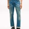Jeans décontractés à boucle Jeans décontractés à boucle
