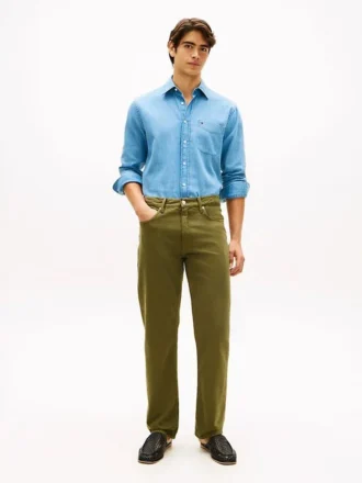 Jeans droit classique teint en pièce Jeans droit classique teint en pièce