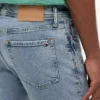 Jeans slim extensibles légers
