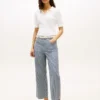 Jeans taille haute à jambes larges à rayures chemin de fer Jeans taille haute à jambes larges à rayures chemin de fer