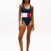 Maillot de bain une pièce à blocs de couleur Maillot de bain une pièce à blocs de couleur