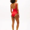Maillot de bain une pièce à dos échancré et anneaux Maillot de bain une pièce à dos échancré et anneaux