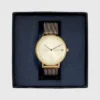 Montre dorée avec bracelet magnétique