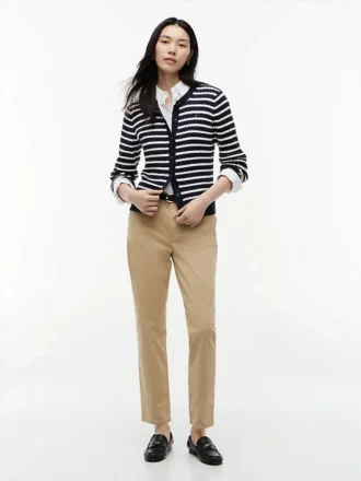 Pantalon chino coupe ajustée Pantalon chino coupe ajustée