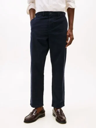Pantalon chino en velours côtelé à coupe droite Pantalon chino en velours côtelé à coupe droite