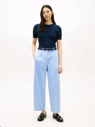 Pantalon chino à plis en sergé