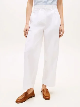 Pantalon chino à plis en sergé