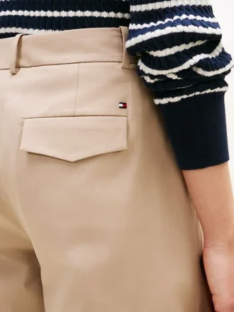 Pantalon chino à plis en sergé