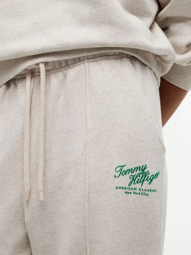 Pantalon de survêtement en tissu éponge à logo script décontracté Pantalon de survêtement en tissu éponge à logo script décontracté