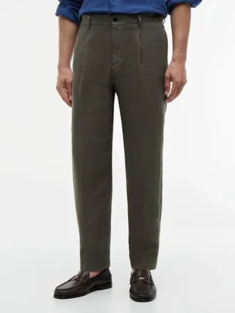Pantalon fuselé en lin teint en pièce Pantalon fuselé en lin teint en pièce