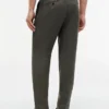 Pantalon fuselé en lin teint en pièce Pantalon fuselé en lin teint en pièce