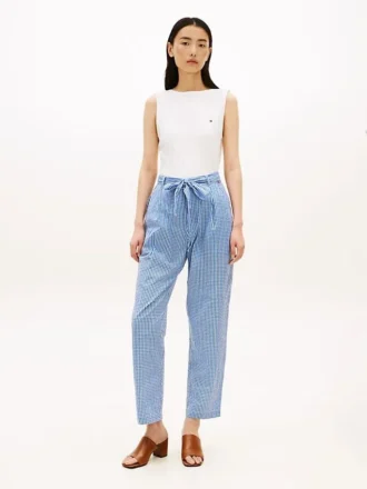 Pantalon fuselé en seersucker vichy avec ceinture Pantalon fuselé en seersucker vichy avec ceinture