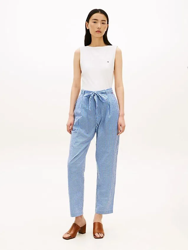 Pantalon fuselé en seersucker vichy avec ceinture Pantalon fuselé en seersucker vichy avec ceinture