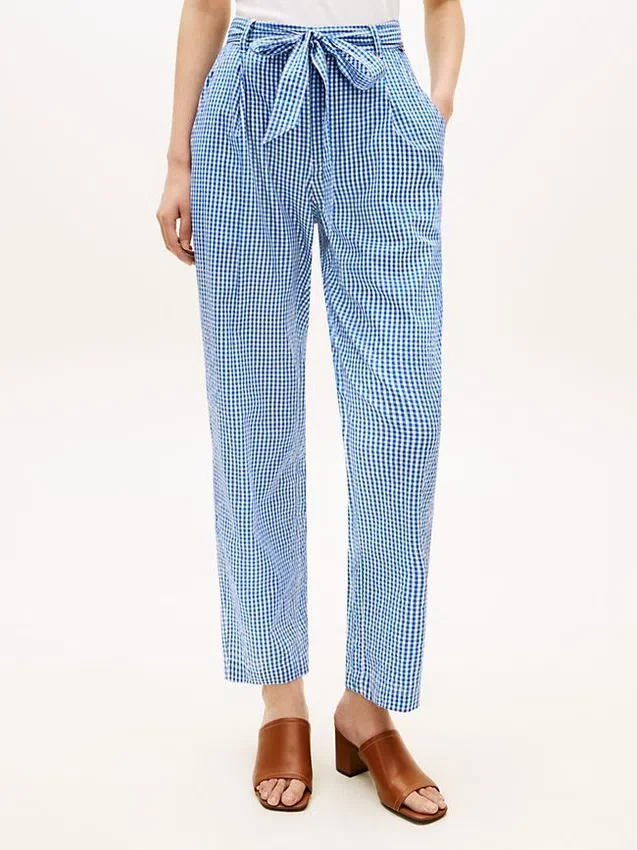 Pantalon fuselé en seersucker vichy avec ceinture Pantalon fuselé en seersucker vichy avec ceinture