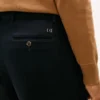 Pantalon à plis coupe décontractée Pantalon à plis coupe décontractée