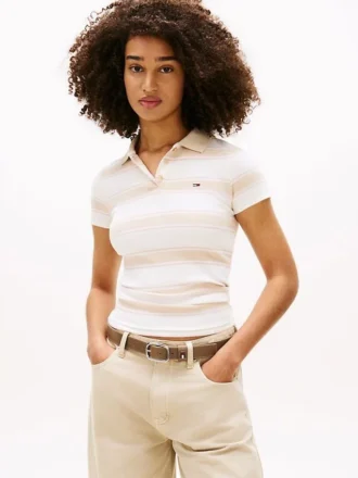 Polo Tommy Jeans à coupe ajustée en maille côtelée Polo Tommy Jeans à coupe ajustée en maille côtelée